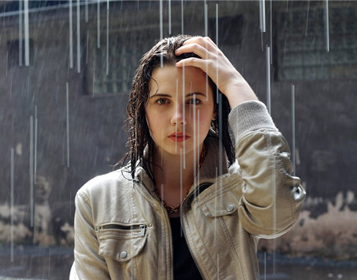 Monsoon Hair Care: Tips to Keep Your Tresses Healthy and Frizz-Free