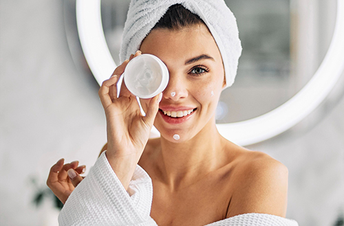 How to Keep Your Skin Glowing and Healthy During the Monsoon?